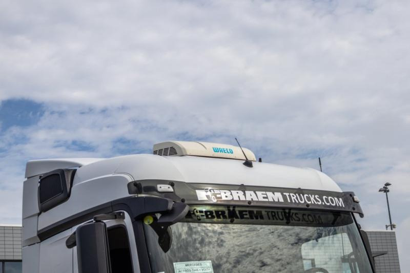 Mercedes ACTROS 1845 LS+VOITH - Cap tractor: Foto 5 Mercedes ACTROS 1845 LS+VOITH - Cap tractor: Foto 5