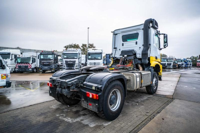 Mercedes AROCS 2045 AS (cardan) - Cap tractor: Foto 4 Mercedes AROCS 2045 AS (cardan) - Cap tractor: Foto 4