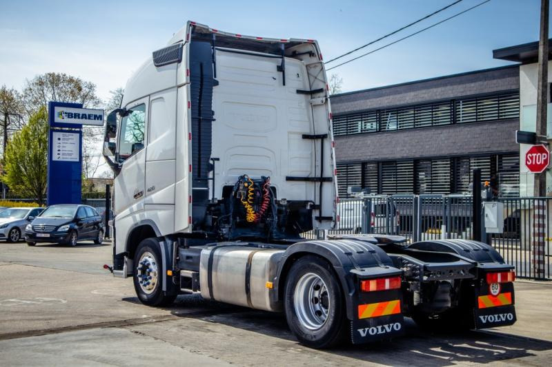 Volvo FH 420 - Cap tractor: Foto 4 Volvo FH 420 - Cap tractor: Foto 4