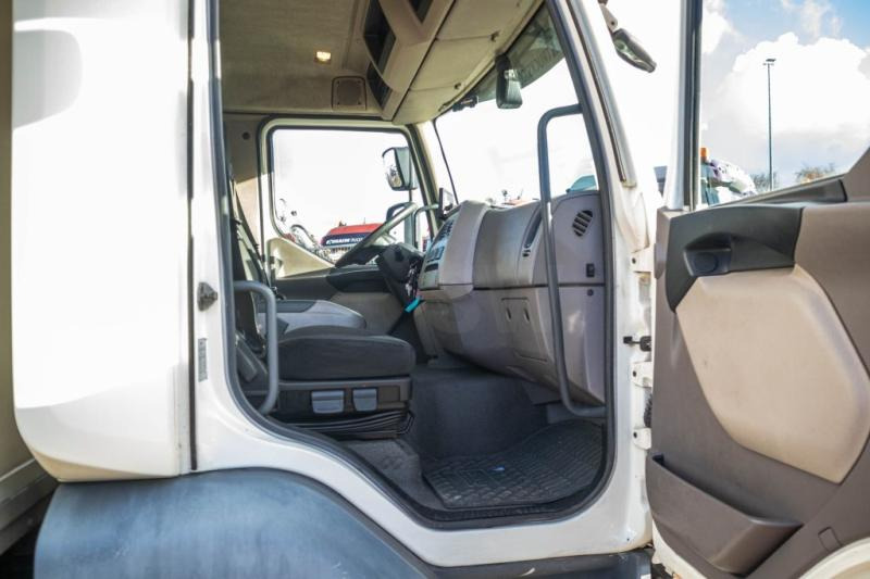 Camion furgon DAF LF 220(16t)+DHOLLANDIA: Foto 10 Camion furgon DAF LF 220(16t)+DHOLLANDIA: Foto 10