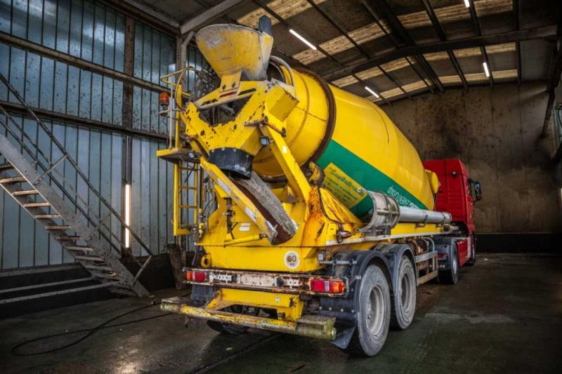 DE BUF BETON MIXER/MALAXEUR/MISCHER 12M3 - Semiremorcă betonieră: Foto 3 DE BUF BETON MIXER/MALAXEUR/MISCHER 12M3 - Semiremorcă betonieră: Foto 3