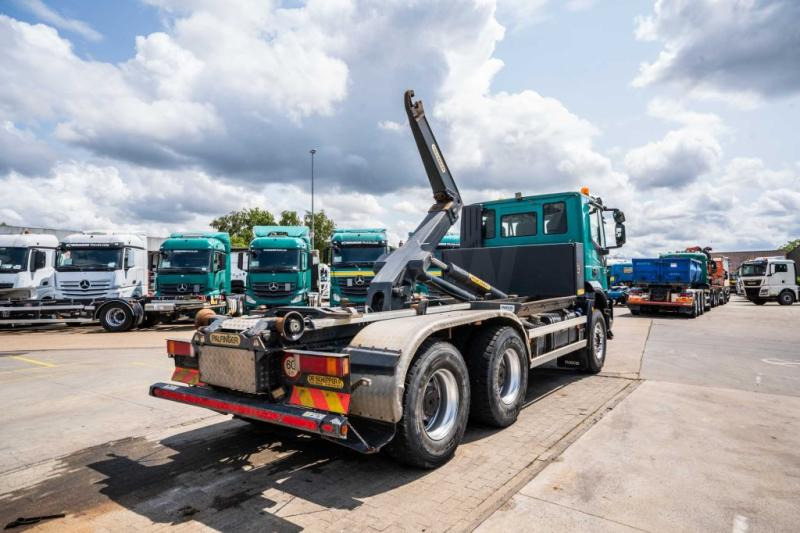 Iveco TRAKKER 360-6x4-PALFINGER - Camion cu cârlig: Foto 4 Iveco TRAKKER 360-6x4-PALFINGER - Camion cu cârlig: Foto 4