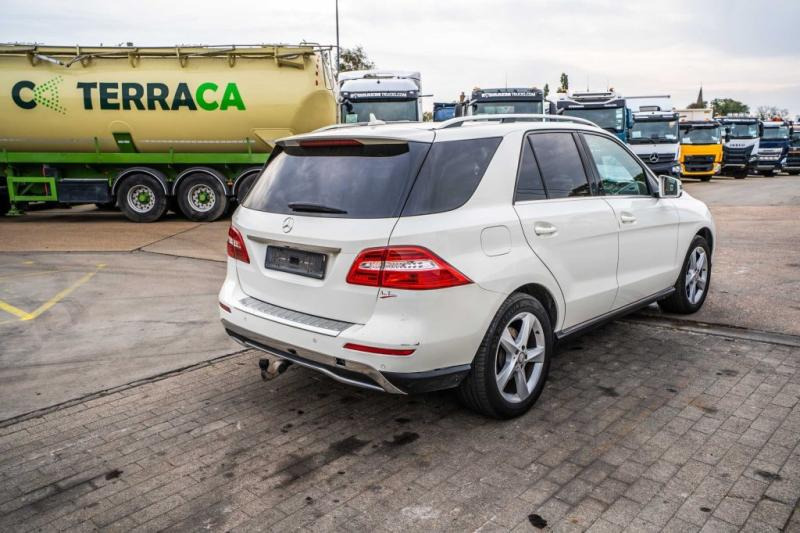 Mercedes-Benz ML 250 CDI - Berlină/ Sedan: Foto 4 Mercedes-Benz ML 250 CDI - Berlină/ Sedan: Foto 4