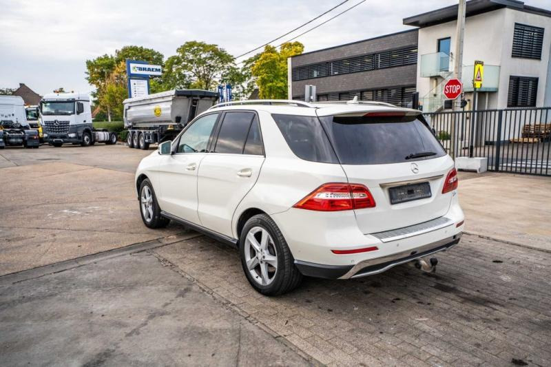 Mercedes-Benz ML 250 CDI - Berlină/ Sedan: Foto 5 Mercedes-Benz ML 250 CDI - Berlină/ Sedan: Foto 5