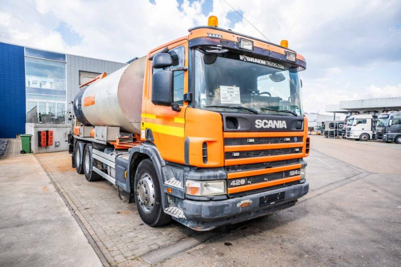 Scania SCANIA 124G420-6x4/BITUMEN/ASFALT - Camion cisternă: Foto 2 Scania SCANIA 124G420-6x4/BITUMEN/ASFALT - Camion cisternă: Foto 2