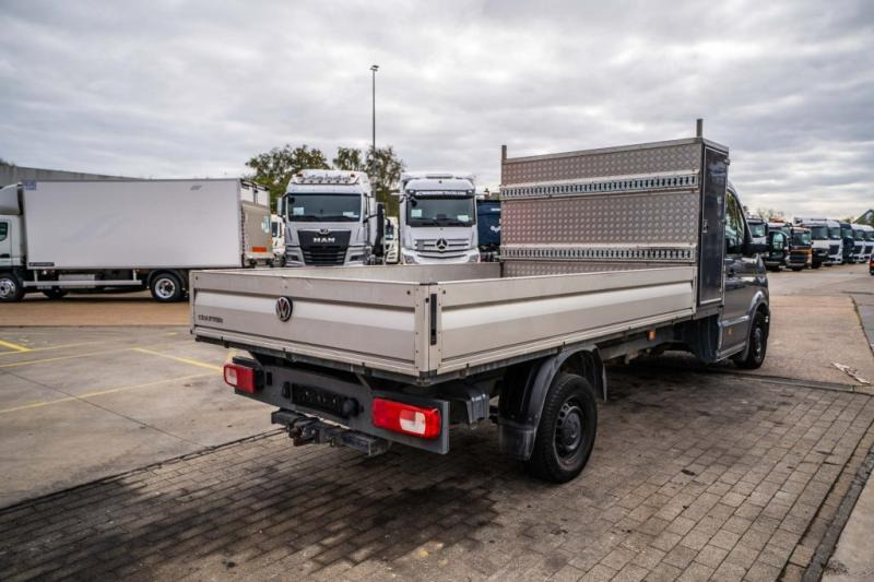 VW CRAFTER - Autoutilitară cu platformă: Foto 4 VW CRAFTER - Autoutilitară cu platformă: Foto 4