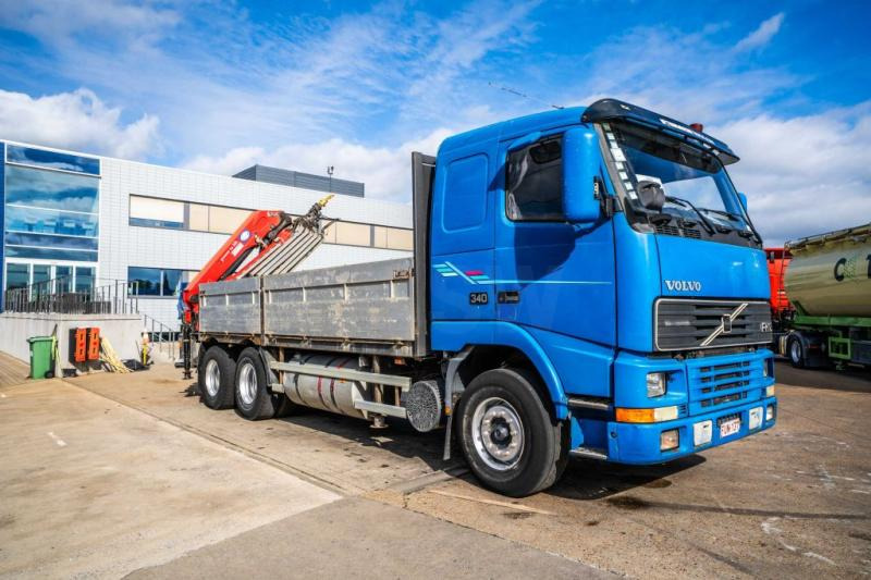 Volvo FH 12-340 - HMF 2420 K6 (2012) - Camion platformă, Camion cu macara: Foto 2 Volvo FH 12-340 - HMF 2420 K6 (2012) - Camion platformă, Camion cu macara: Foto 2