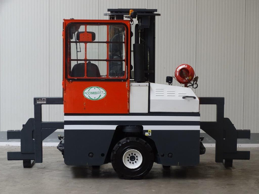 Combilift C3500 / Amlift C35 - TRIPLEX - Stivuitor cu catarg retractabil, cu schimbare rapidă de direcţie: Foto 5 Combilift C3500 / Amlift C35 - TRIPLEX - Stivuitor cu catarg retractabil, cu schimbare rapidă de direcţie: Foto 5