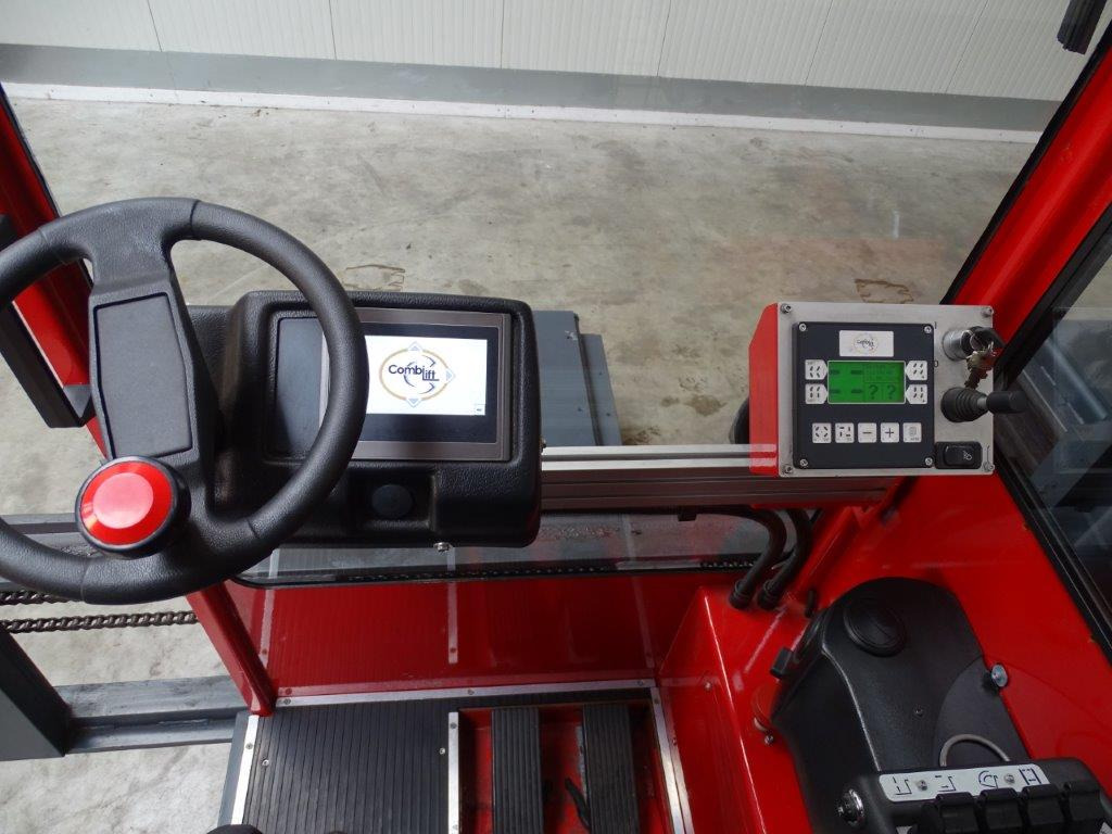 Combilift ESL5067 - REIFEN SE -TRIPLEX - Stivuitor cu catarg retractabil, cu schimbare rapidă de direcţie: Foto 3 Combilift ESL5067 - REIFEN SE -TRIPLEX - Stivuitor cu catarg retractabil, cu schimbare rapidă de direcţie: Foto 3