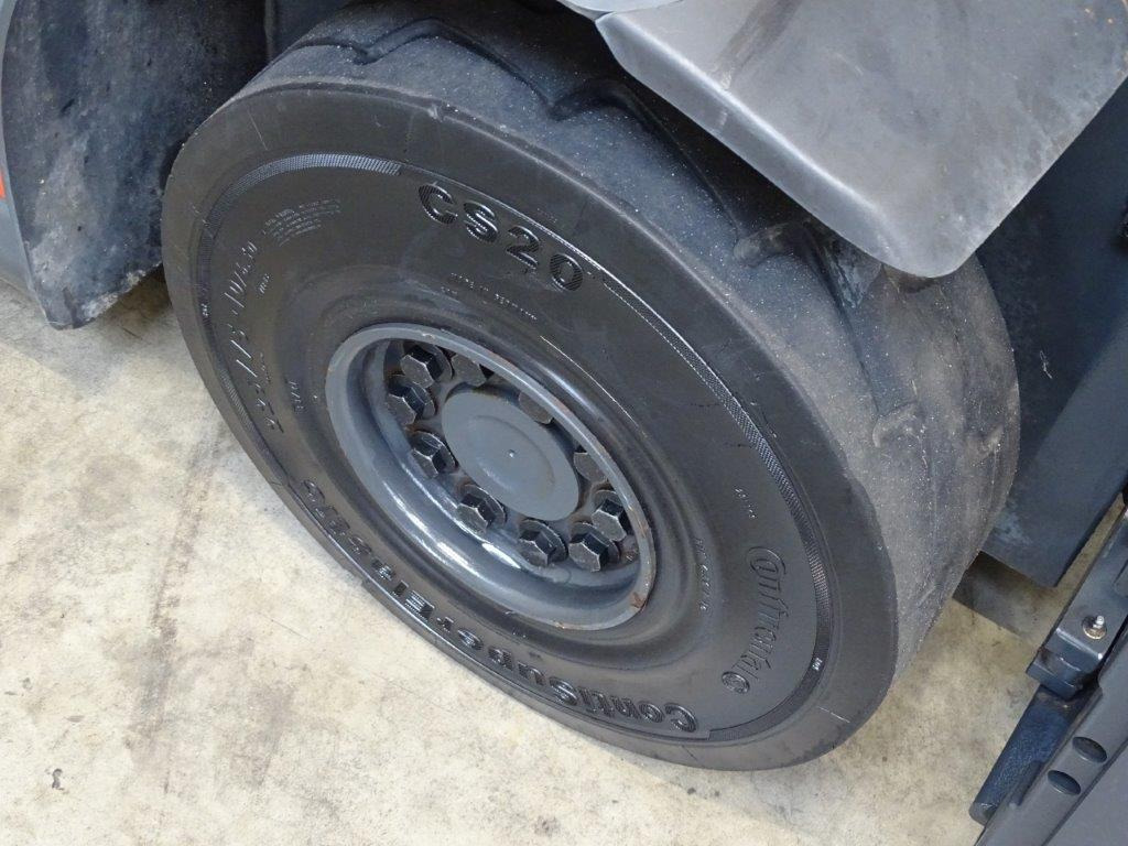 Linde H25D-01 - Stivuitor diesel: Foto 2 Linde H25D-01 - Stivuitor diesel: Foto 2