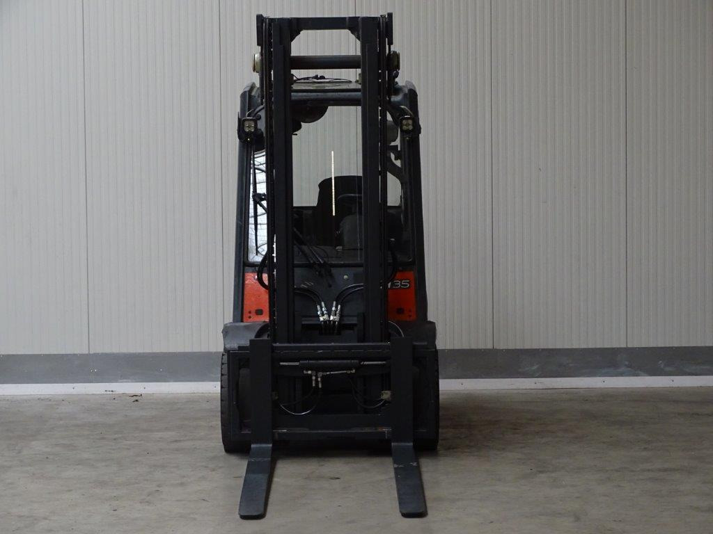 Linde H35D - Stivuitor diesel: Foto 5 Linde H35D - Stivuitor diesel: Foto 5