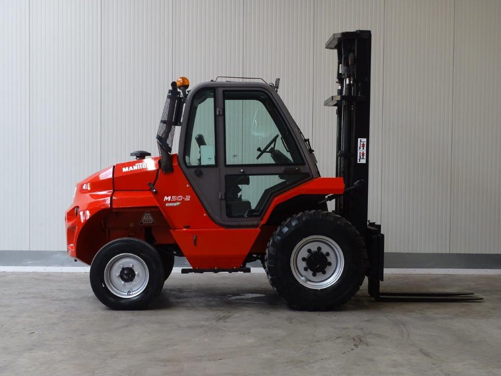 Manitou M30 - TRIPLEX - Stivuitor de teren dificil: Foto 4 Manitou M30 - TRIPLEX - Stivuitor de teren dificil: Foto 4