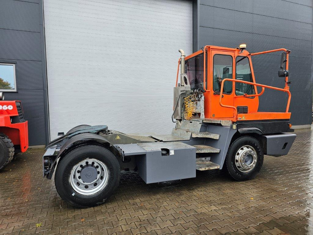 Terberg YT182 - Tractor terminal: Foto 3 Terberg YT182 - Tractor terminal: Foto 3