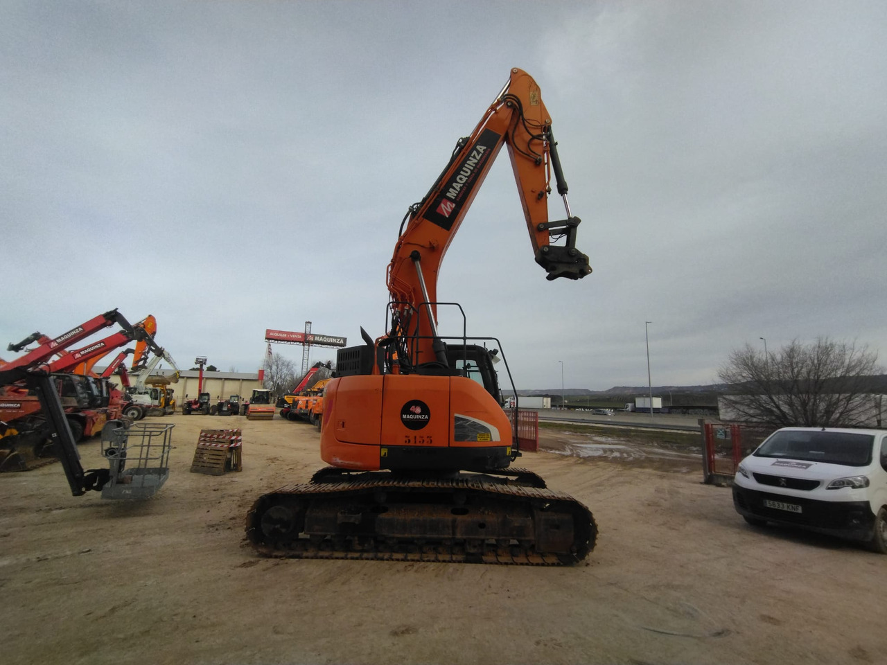 DOOSAN DX235LCR - Excavator pe şenile: Foto 3 DOOSAN DX235LCR - Excavator pe şenile: Foto 3
