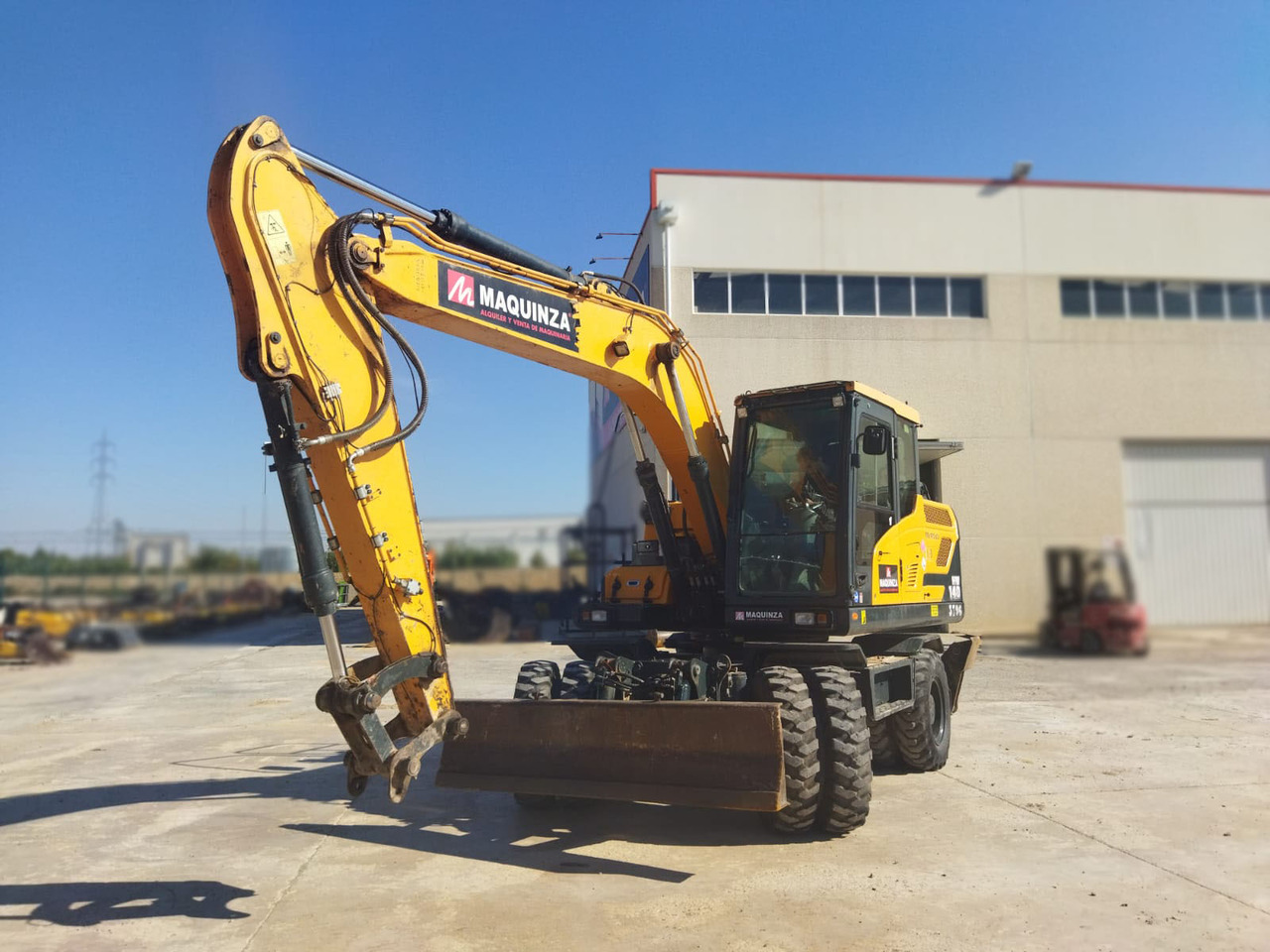 HYUNDAI HW140 - Excavator pe roţi: Foto 4 HYUNDAI HW140 - Excavator pe roţi: Foto 4