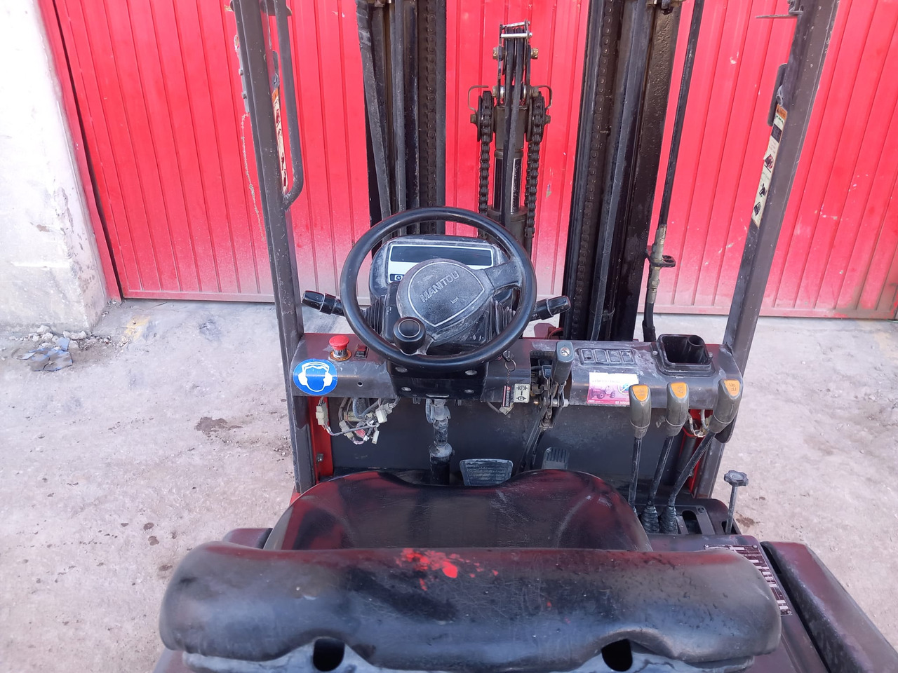 MANITOU ME318 48V - Electrostivuitor: Foto 5 MANITOU ME318 48V - Electrostivuitor: Foto 5