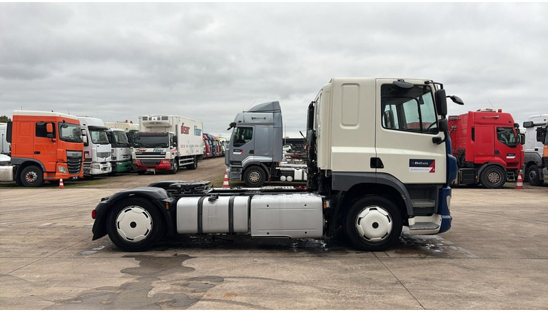 DAF CF 440 (CLEAN TRUCK / TRES PROPRE / BONNE ETAT / GOOD CONDITION) - Cap tractor: Foto 3 DAF CF 440 (CLEAN TRUCK / TRES PROPRE / BONNE ETAT / GOOD CONDITION) - Cap tractor: Foto 3
