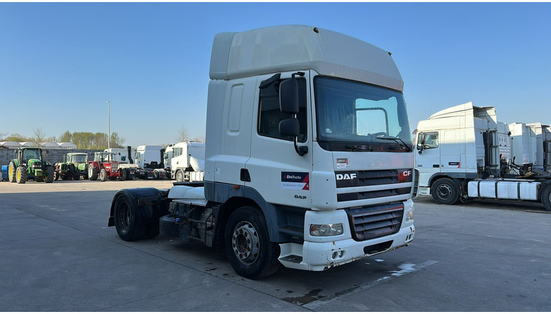 DAF CF 85.410 (BOITE MANUELLE / MANUAL GEARBOX / GOOD CONDITION) - Cap tractor: Foto 4 DAF CF 85.410 (BOITE MANUELLE / MANUAL GEARBOX / GOOD CONDITION) - Cap tractor: Foto 4