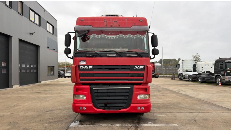 DAF XF 105.460 (BOITE MANUELLE / MANUAL GEARBOX) - Cap tractor: Foto 3 DAF XF 105.460 (BOITE MANUELLE / MANUAL GEARBOX) - Cap tractor: Foto 3