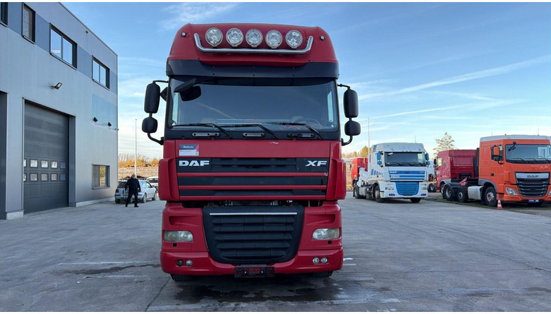DAF XF 105.460 (PERFECT CONDITION / PARFAIT ETAT) - Cap tractor: Foto 2 DAF XF 105.460 (PERFECT CONDITION / PARFAIT ETAT) - Cap tractor: Foto 2