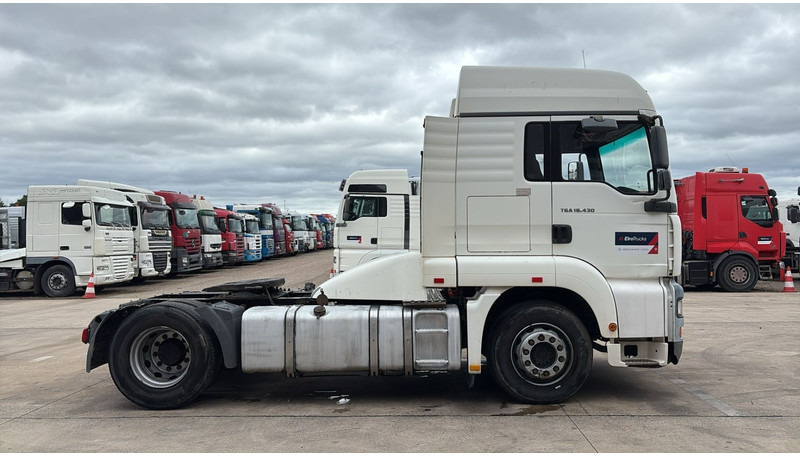 MAN TGA 18.430 (PTO / POMPE HYDRAULIQUE / MANUAL GEARBOX / BOITE MANUELLE / HYDRAULIC PUMP) - Cap tractor: Foto 3 MAN TGA 18.430 (PTO / POMPE HYDRAULIQUE / MANUAL GEARBOX / BOITE MANUELLE / HYDRAULIC PUMP) - Cap tractor: Foto 3