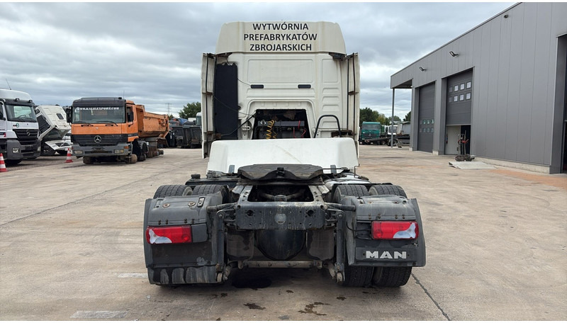MAN TGA 18.430 (PTO / POMPE HYDRAULIQUE / MANUAL GEARBOX / BOITE MANUELLE / HYDRAULIC PUMP) - Cap tractor: Foto 5 MAN TGA 18.430 (PTO / POMPE HYDRAULIQUE / MANUAL GEARBOX / BOITE MANUELLE / HYDRAULIC PUMP) - Cap tractor: Foto 5