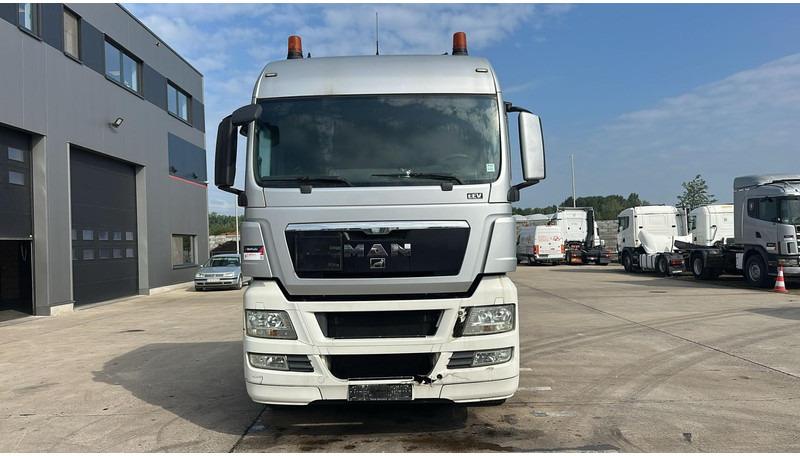 MAN TGX 18.400 (BE TRUCK / EURO 5 EEV / PTO / HYDRAULIC PUMP) - Cap tractor: Foto 3 MAN TGX 18.400 (BE TRUCK / EURO 5 EEV / PTO / HYDRAULIC PUMP) - Cap tractor: Foto 3