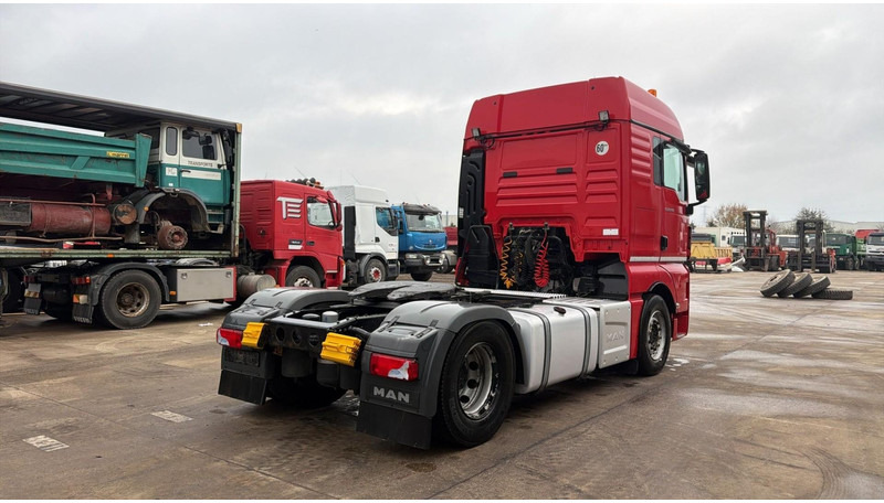 MAN TGX 18.480 (321.000 KM !!! / RETARDER / BELGIAN TRUCK / EURO 6 / PERFECT CONDITION / 3700H) - Cap tractor: Foto 4 MAN TGX 18.480 (321.000 KM !!! / RETARDER / BELGIAN TRUCK / EURO 6 / PERFECT CONDITION / 3700H) - Cap tractor: Foto 4