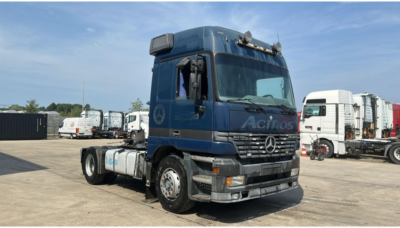 Mercedes-Benz Actros 1835 (EPS / V6 / 3 PEDALES / MP1 / PTO) - Cap tractor: Foto 3 Mercedes-Benz Actros 1835 (EPS / V6 / 3 PEDALES / MP1 / PTO) - Cap tractor: Foto 3