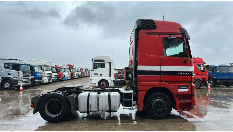 Mercedes-Benz Actros 1840 (EPS / GRAND PONT / V6 / BIG AXLE / 3 PEDALES) - Cap tractor: Foto 4 Mercedes-Benz Actros 1840 (EPS / GRAND PONT / V6 / BIG AXLE / 3 PEDALES) - Cap tractor: Foto 4