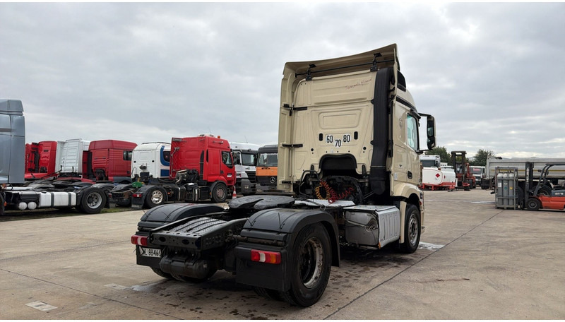 Mercedes-Benz Actros 1845 (PERFECT CONDITION / EURO 5) - Cap tractor: Foto 4 Mercedes-Benz Actros 1845 (PERFECT CONDITION / EURO 5) - Cap tractor: Foto 4