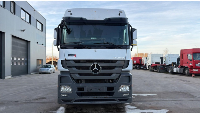 Mercedes-Benz actros 1844 (MP3 / FULL SPOILERS / GOOD CONDITION / BONNE ETAT / LAMES DEVANT / STEEL FRONT) - Cap tractor: Foto 2 Mercedes-Benz actros 1844 (MP3 / FULL SPOILERS / GOOD CONDITION / BONNE ETAT / LAMES DEVANT / STEEL FRONT) - Cap tractor: Foto 2