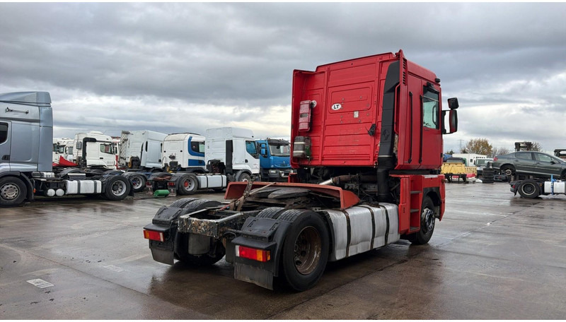 Renault AE 440 Magnum E-tech (BOITE MANUELLE / MANUAL GEARBOX) - Cap tractor: Foto 4 Renault AE 440 Magnum E-tech (BOITE MANUELLE / MANUAL GEARBOX) - Cap tractor: Foto 4