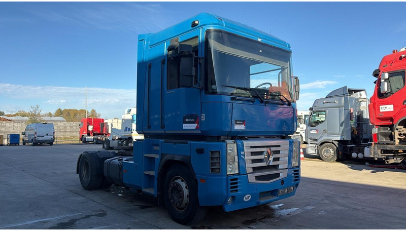 Renault AE 440 Magnum E-tech (PARFAIT ETAT / BOITE MANUELLE / MANUAL GEARBOX / PROPRE) - Cap tractor: Foto 2 Renault AE 440 Magnum E-tech (PARFAIT ETAT / BOITE MANUELLE / MANUAL GEARBOX / PROPRE) - Cap tractor: Foto 2