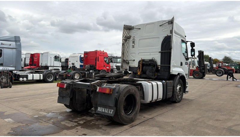 Renault Premium 450 (BOITE MANUELLE / MANUAL GEARBOX) - Cap tractor: Foto 4 Renault Premium 450 (BOITE MANUELLE / MANUAL GEARBOX) - Cap tractor: Foto 4