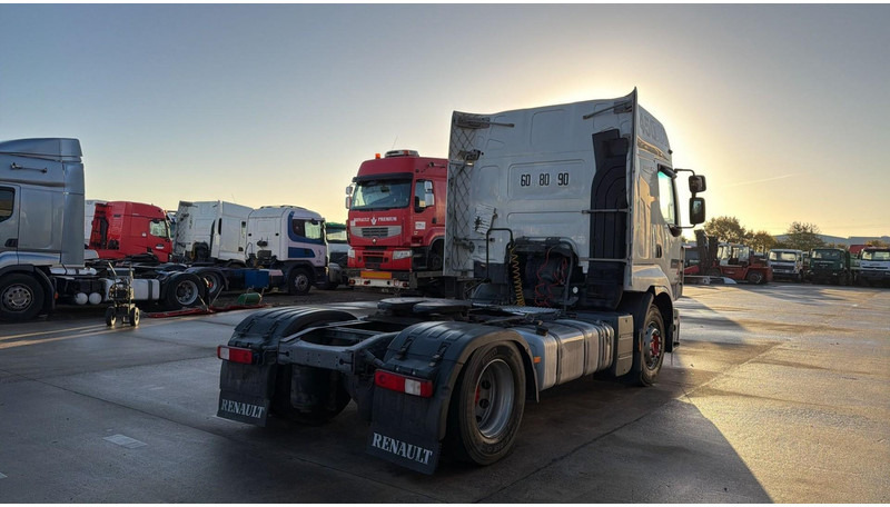 Renault Premium 450 (MANUAL GEARBOX / BOITE MANUELLE) - Cap tractor: Foto 4 Renault Premium 450 (MANUAL GEARBOX / BOITE MANUELLE) - Cap tractor: Foto 4