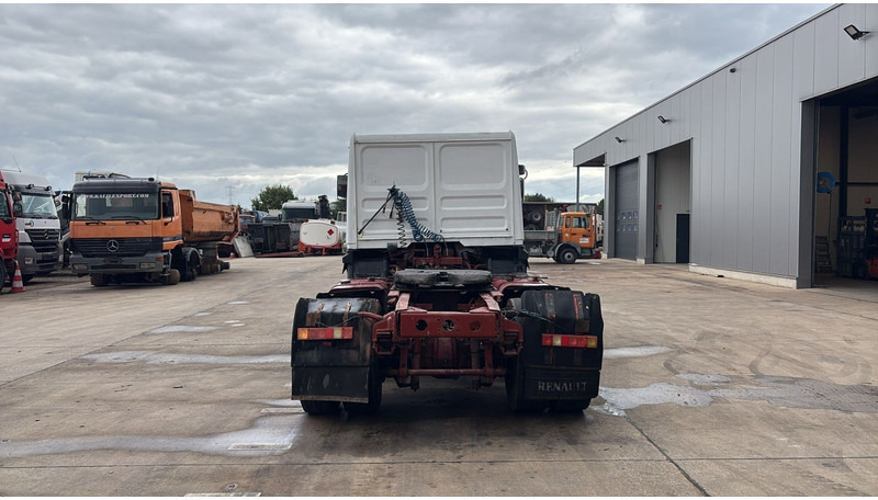 Renault R 385 Major (2 CULASSE / LAMES / GRAND PONT / STEEL SUSP. / MANUAL PUMP / POMPE MANUELLE) - Cap tractor: Foto 5 Renault R 385 Major (2 CULASSE / LAMES / GRAND PONT / STEEL SUSP. / MANUAL PUMP / POMPE MANUELLE) - Cap tractor: Foto 5