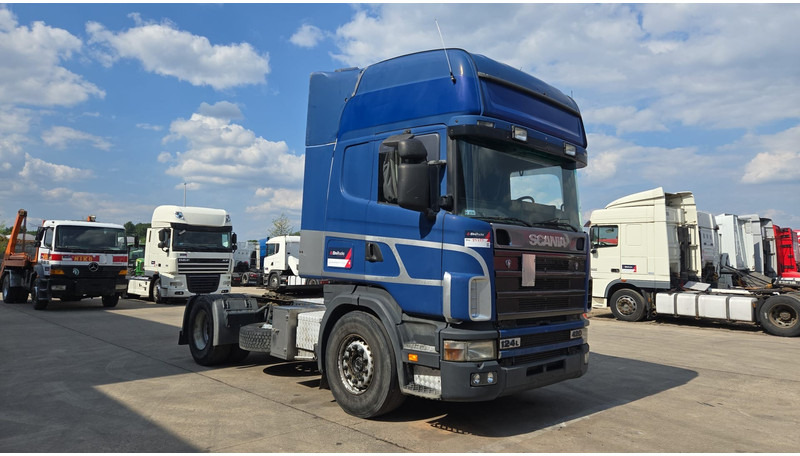 Scania 124-420 (MANUAL GEARBOX / BOITE MANUELLE / AIRCO / AC) - Cap tractor: Foto 3 Scania 124-420 (MANUAL GEARBOX / BOITE MANUELLE / AIRCO / AC) - Cap tractor: Foto 3