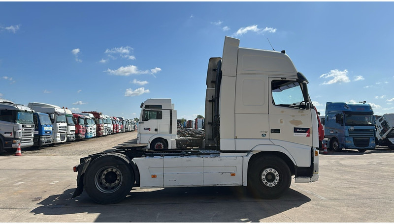 Volvo FH 460 (MANUAL GEARBOX / BOITE MANUELLE) - Cap tractor: Foto 4 Volvo FH 460 (MANUAL GEARBOX / BOITE MANUELLE) - Cap tractor: Foto 4