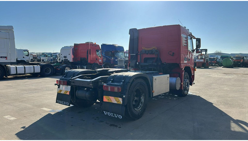 Volvo FM 340 (BELGIAN TRUCK / PERFECT CONDITION / GOOD TYRES / 460.000 KM) - Cap tractor: Foto 2 Volvo FM 340 (BELGIAN TRUCK / PERFECT CONDITION / GOOD TYRES / 460.000 KM) - Cap tractor: Foto 2