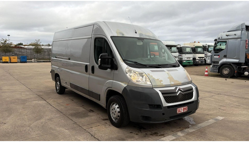 Citroën Jumper (3.0L / BELGIAN VAN / GOOD CONDITION / EURO 4 / 3 SEATS / L3H2 / AIRCO) - Dubă: Foto 3 Citroën Jumper (3.0L / BELGIAN VAN / GOOD CONDITION / EURO 4 / 3 SEATS / L3H2 / AIRCO) - Dubă: Foto 3