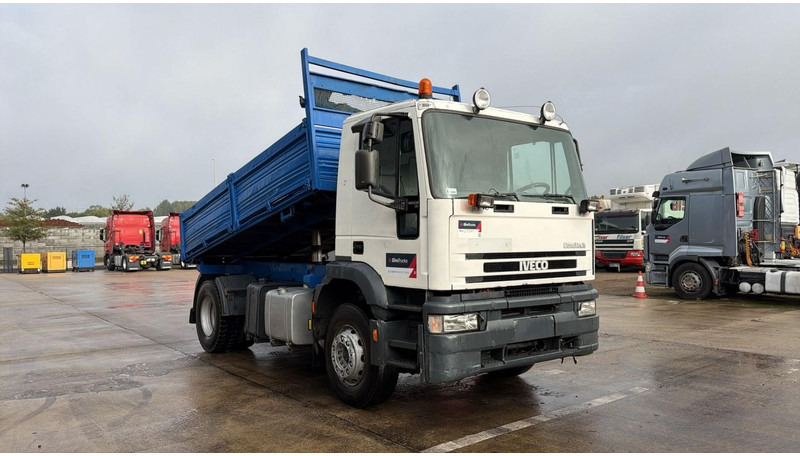Iveco Eurotech 190 E 34 (POMPE MANUELLE / BOITE MANUELLE / MANUAL PUMP / FULL STEEL SUSP. / LAMES) - Camion basculantă: Foto 2 Iveco Eurotech 190 E 34 (POMPE MANUELLE / BOITE MANUELLE / MANUAL PUMP / FULL STEEL SUSP. / LAMES) - Camion basculantă: Foto 2