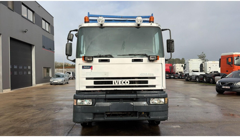 Iveco Eurotech 190 E 34 (POMPE MANUELLE / BOITE MANUELLE / MANUAL PUMP / FULL STEEL SUSP. / LAMES) - Camion basculantă: Foto 4 Iveco Eurotech 190 E 34 (POMPE MANUELLE / BOITE MANUELLE / MANUAL PUMP / FULL STEEL SUSP. / LAMES) - Camion basculantă: Foto 4
