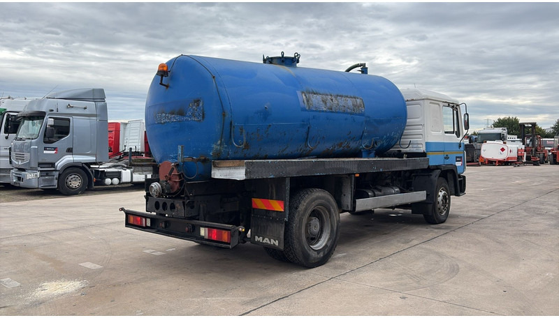 MAN 18.232 (MANUAL PUMP / POMPE MANUELLE / 11.000L) - Maşină pentru vidanjări: Foto 5 MAN 18.232 (MANUAL PUMP / POMPE MANUELLE / 11.000L) - Maşină pentru vidanjări: Foto 5