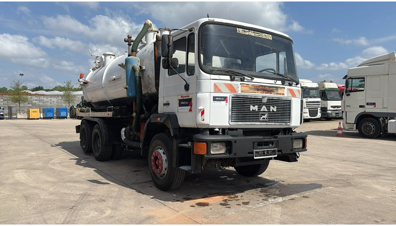 MAN 25.292 (16.000 L VACUUM / 10 TYRES / 6X2 / FULL STEEL SUSP. / MANUAL PUMP / 6 CYLINDER) - Maşină pentru vidanjări: Foto 3 MAN 25.292 (16.000 L VACUUM / 10 TYRES / 6X2 / FULL STEEL SUSP. / MANUAL PUMP / 6 CYLINDER) - Maşină pentru vidanjări: Foto 3