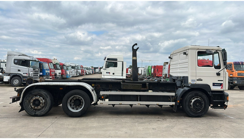 MAN 26.312 (6 CYLINDER / 6X2 / BELGIAN TRUCK IN GOOD CONDITION) - Camion şasiu: Foto 4 MAN 26.312 (6 CYLINDER / 6X2 / BELGIAN TRUCK IN GOOD CONDITION) - Camion şasiu: Foto 4
