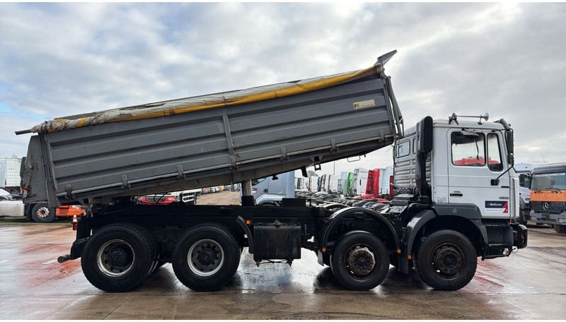 MAN 41.414 (BIG AXLES / 41 TONS / GRAND PONT / LAMES / 6 CYLINDER) - Camion basculantă: Foto 5 MAN 41.414 (BIG AXLES / 41 TONS / GRAND PONT / LAMES / 6 CYLINDER) - Camion basculantă: Foto 5