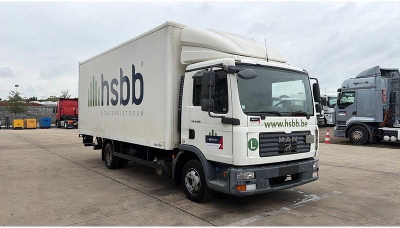 MAN TGL 8.180 (BELGIAN TRUCK / PERFECT CONDITION / MANUAL GEARBOX / LAMES / STEEL SUSP.) - Camion furgon: Foto 3 MAN TGL 8.180 (BELGIAN TRUCK / PERFECT CONDITION / MANUAL GEARBOX / LAMES / STEEL SUSP.) - Camion furgon: Foto 3
