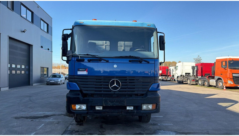 Mercedes-Benz ACTROS 2535 (EPS / BENNE / TIPPER / 8 ROUES / 3 PEDALES) - Camion basculantă: Foto 2 Mercedes-Benz ACTROS 2535 (EPS / BENNE / TIPPER / 8 ROUES / 3 PEDALES) - Camion basculantă: Foto 2