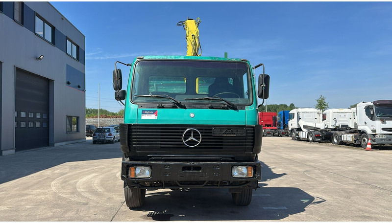 Mercedes-Benz SK 1722 (4X4 / LAMES / GRAND PONT / GRUE / TRES PROPRE / BIG HUB / STEEL SUSP. / V6) - Camion basculantă, Camion cu macara: Foto 2 Mercedes-Benz SK 1722 (4X4 / LAMES / GRAND PONT / GRUE / TRES PROPRE / BIG HUB / STEEL SUSP. / V6) - Camion basculantă, Camion cu macara: Foto 2